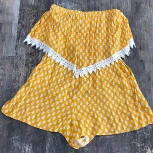 Xhilaration Off The Shoulder Romper size L…